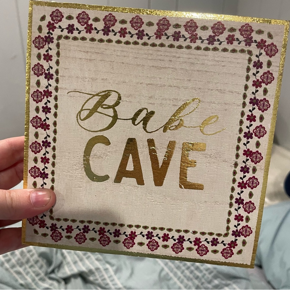Wooden Sign - “Babe Cave” 💕
